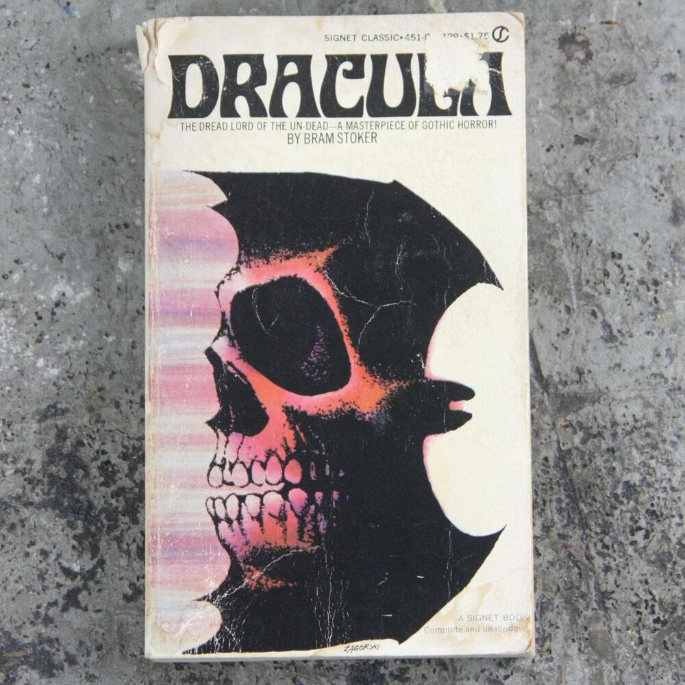 Dracula, First Signet Printing, numbered 11-19, paperback, October 1965